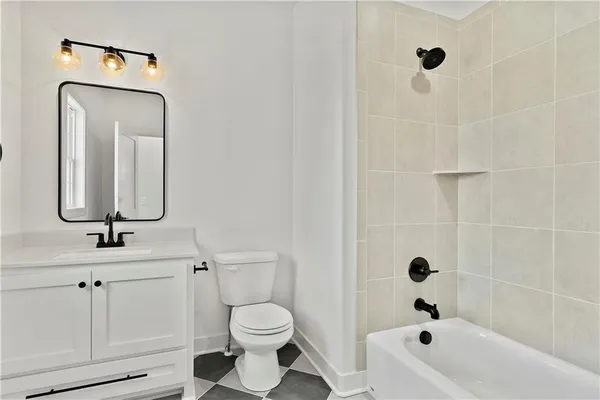 $636,900 | 4490 Aspen Drive, Basehor, KS 66007