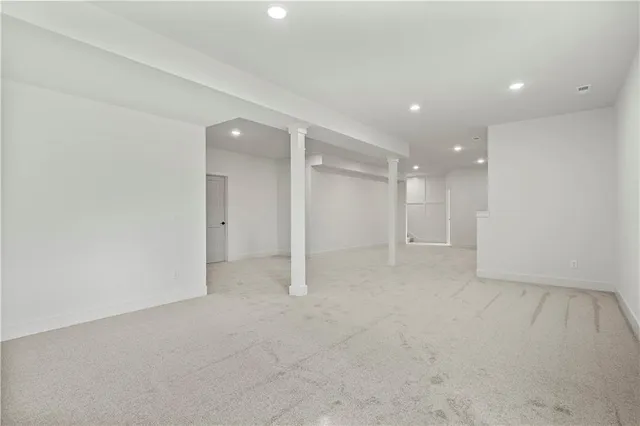 $636,900 | 4490 Aspen Drive, Basehor, KS 66007