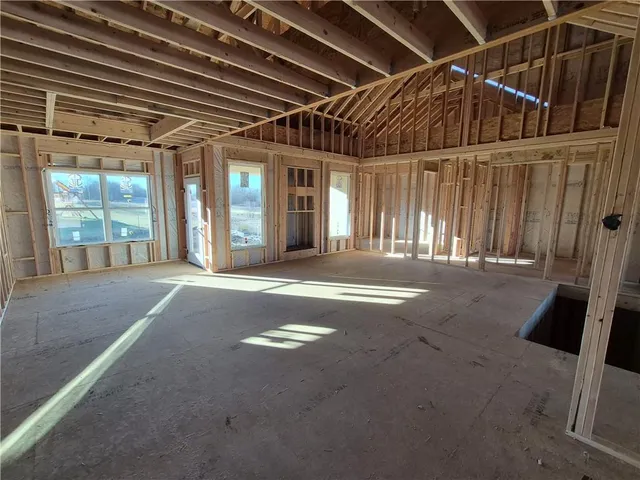 $636,900 | 4490 Aspen Drive, Basehor, KS 66007