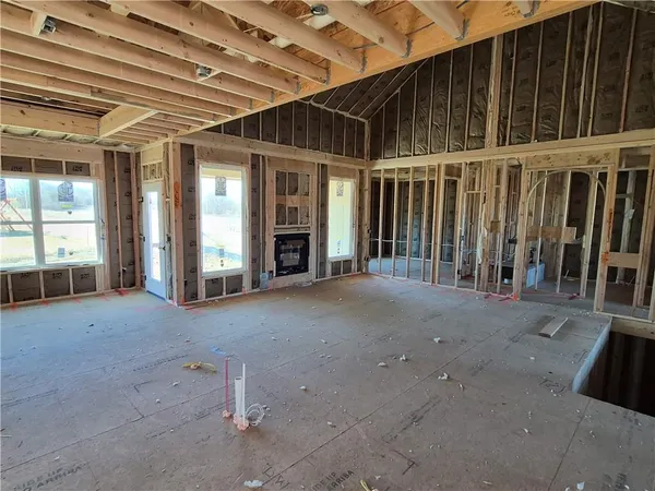 $636,900 | 4490 Aspen Drive, Basehor, KS 66007