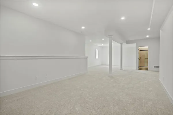 $636,900 | 4490 Aspen Drive, Basehor, KS 66007