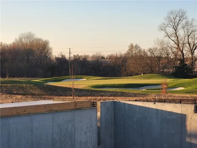 $636,900 | 4490 Aspen Drive, Basehor, KS 66007