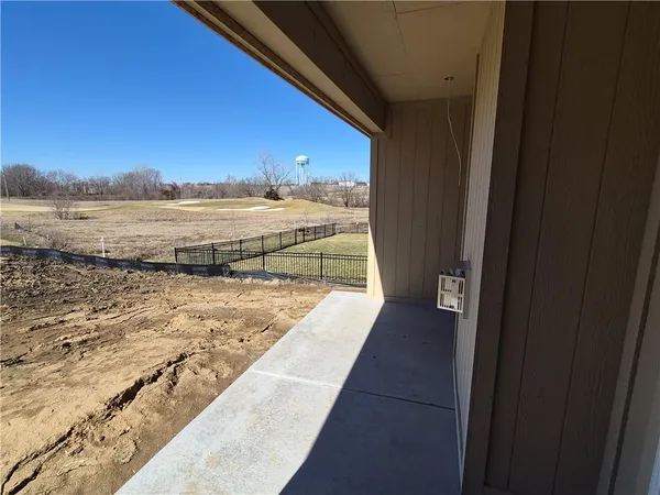 $636,900 | 4490 Aspen Drive, Basehor, KS 66007