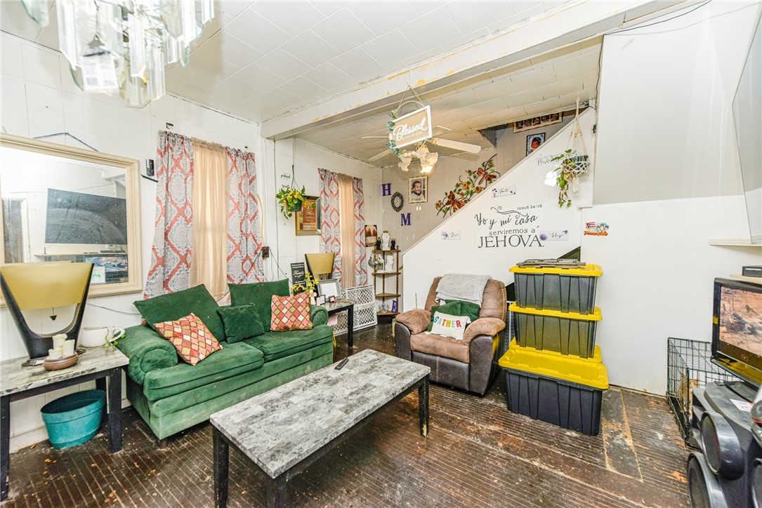 219 Hebard Street Rochester, NY 14605 - Photo 7 of 28