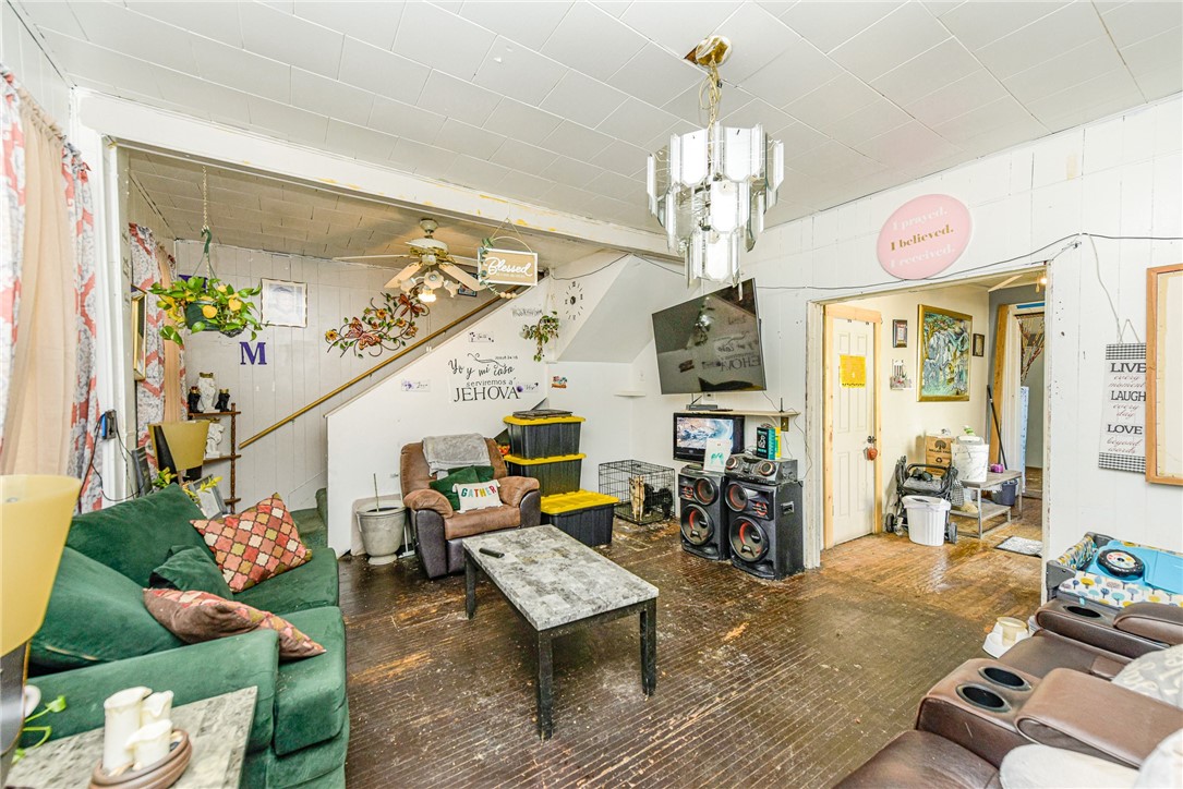 219 Hebard Street Rochester, NY 14605 - Photo 8 of 28