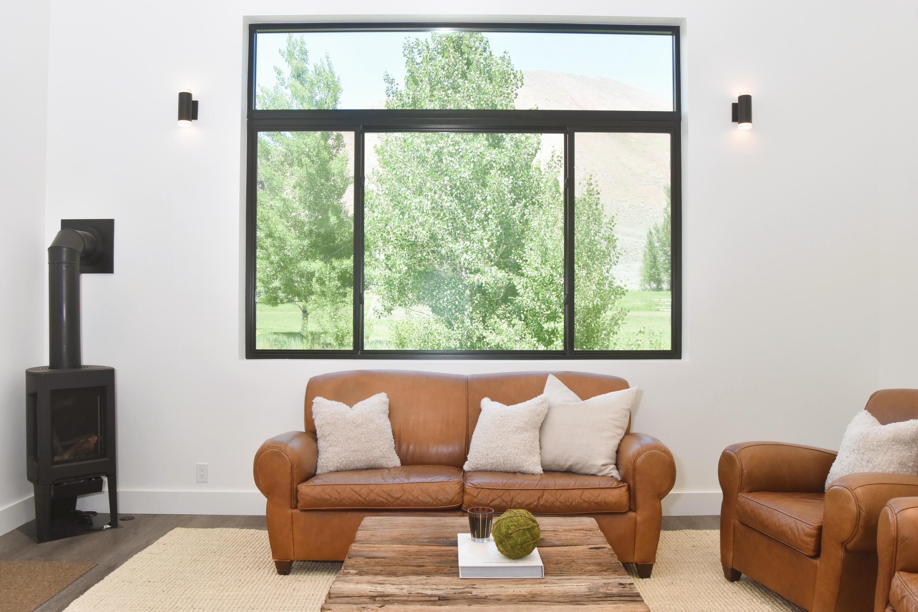 1009 Cutters Drive Hailey, ID 83333 - Photo 5 of 26 Living Room