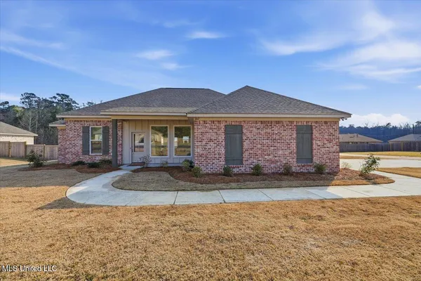 $283,900 | 207 Northwest Dolly Lane, Magee, MS 39111