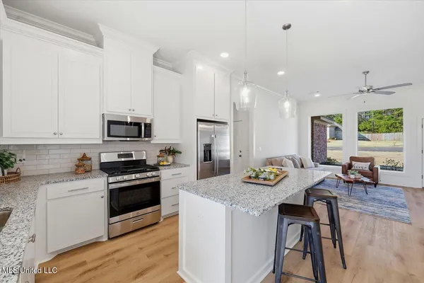 $283,900 | 207 Northwest Dolly Lane, Magee, MS 39111