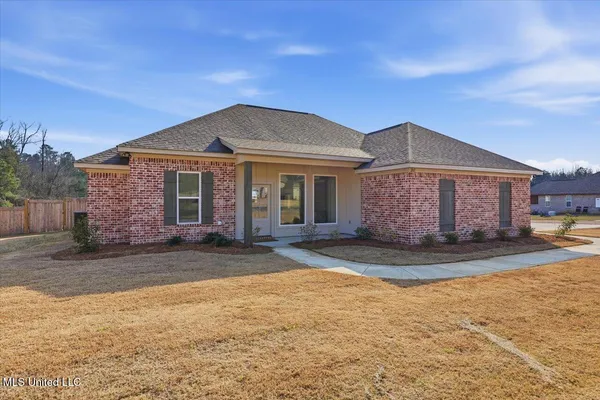 $283,900 | 207 Northwest Dolly Lane, Magee, MS 39111