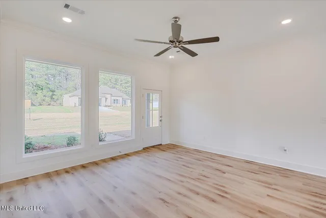 $283,900 | 207 Northwest Dolly Lane, Magee, MS 39111