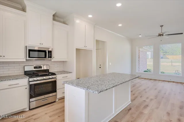 $283,900 | 207 Northwest Dolly Lane, Magee, MS 39111