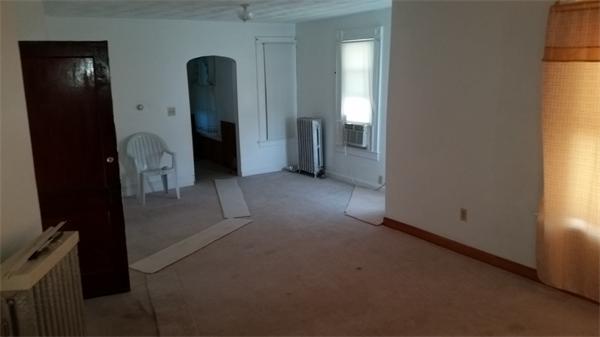 124 Grover Street Springfield, MA 01104 - Photo 5 of 8