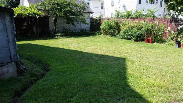 124 Grover Street Springfield, MA 01104 - Photo 7 of 8