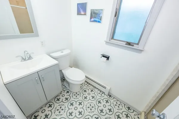 $540,000 | 335 Elmira Trail, Hopatcong, NJ 07843