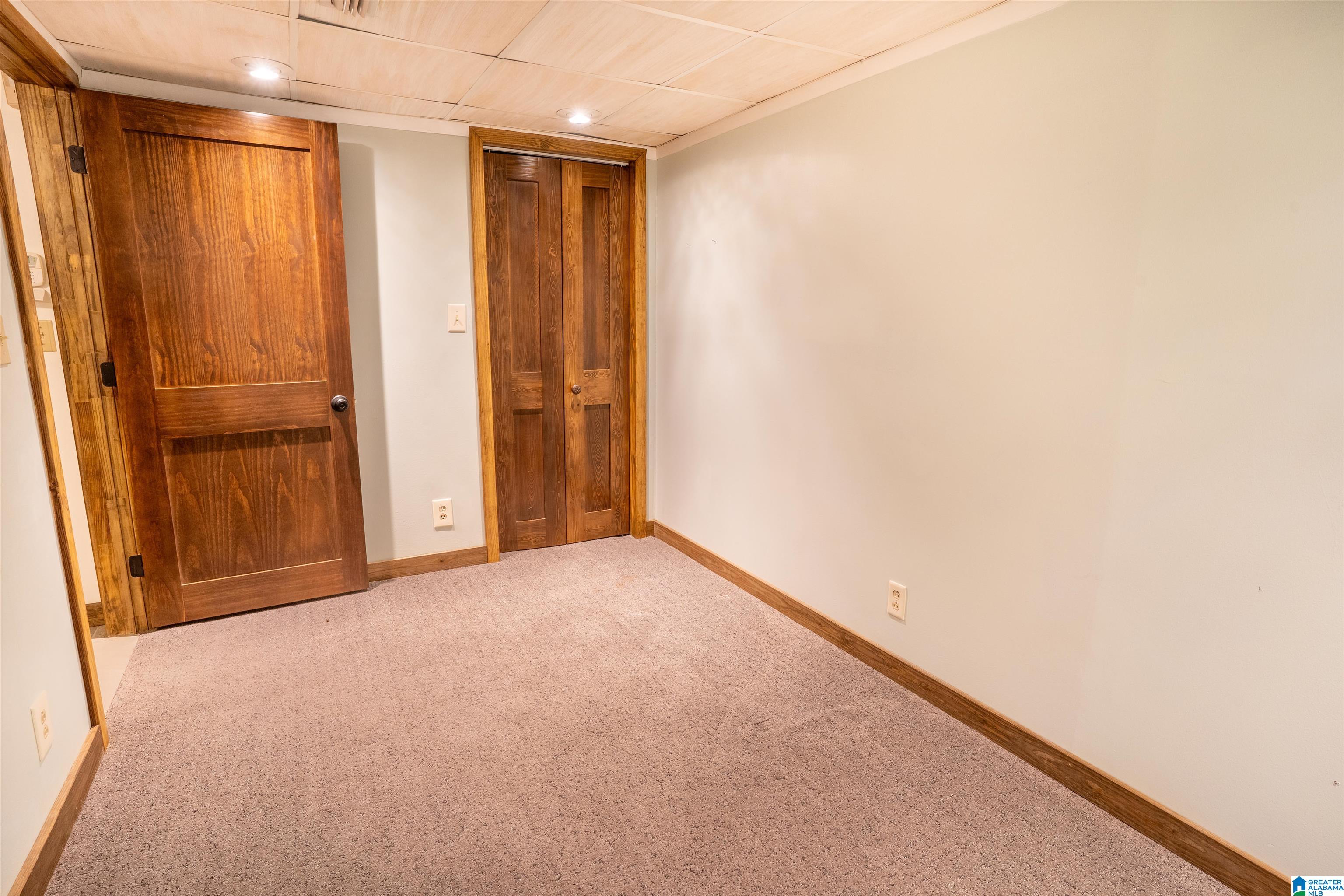 231 Cove Road Jacksonville, AL 36265 - Photo 17 of 31