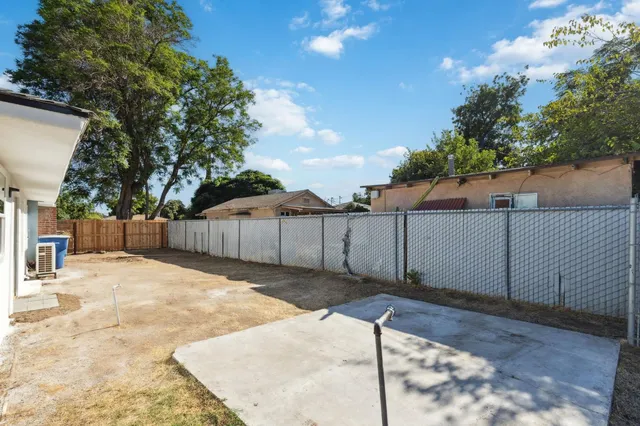 $335,000 | 4749 East Montecito Avenue, Fresno, CA 93702