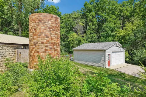 $535,000 | 2348 Highway 92 Mount, Mount Horeb, WI 53572