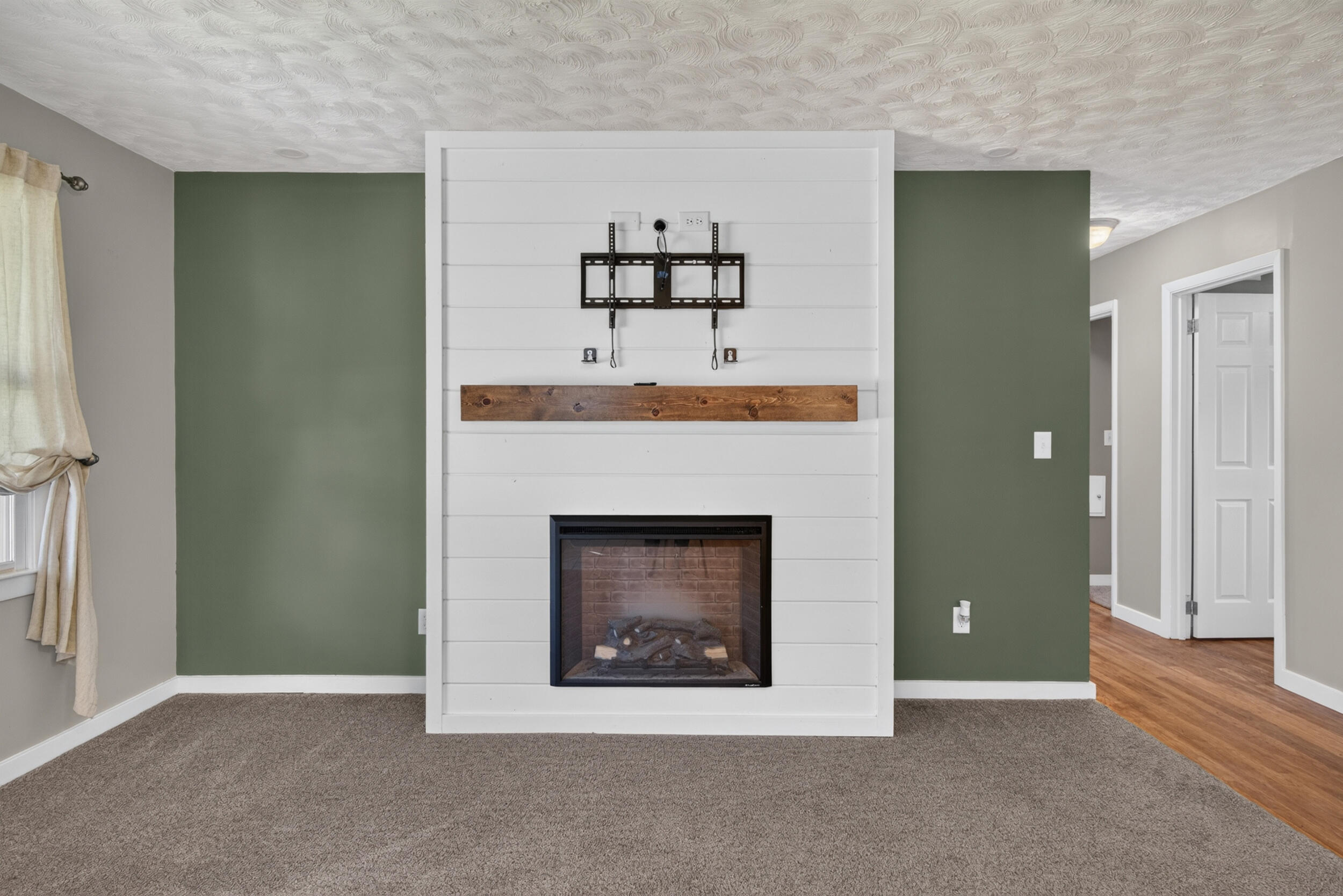 1525 Devonshire Road Jackson, MI 49203 - Photo 7 of 50 12_1525 devonshire rd jackson - 00014