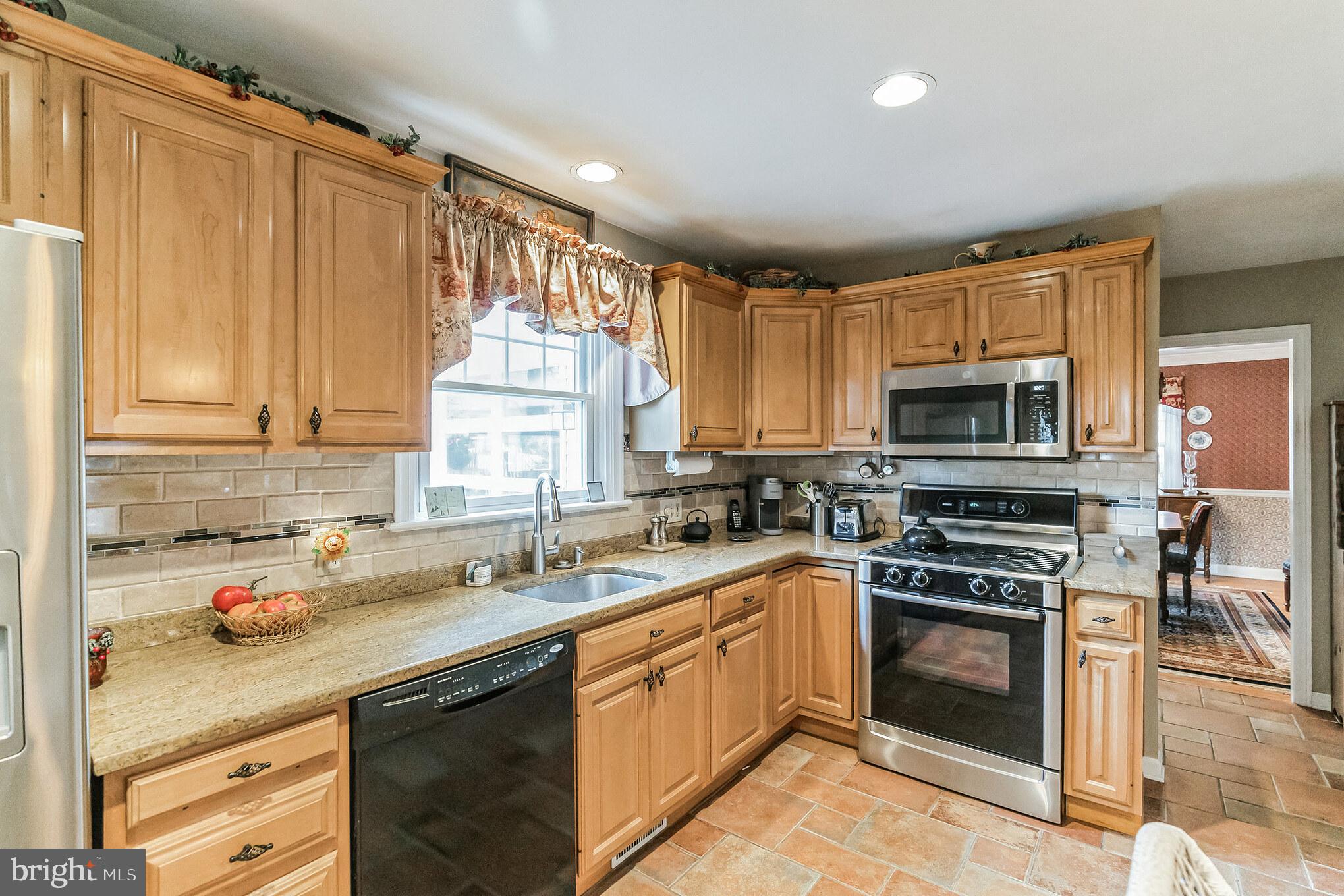 306 Oreland Mill Road Oreland, PA 19075 - Photo 14 of 33 Kitchen