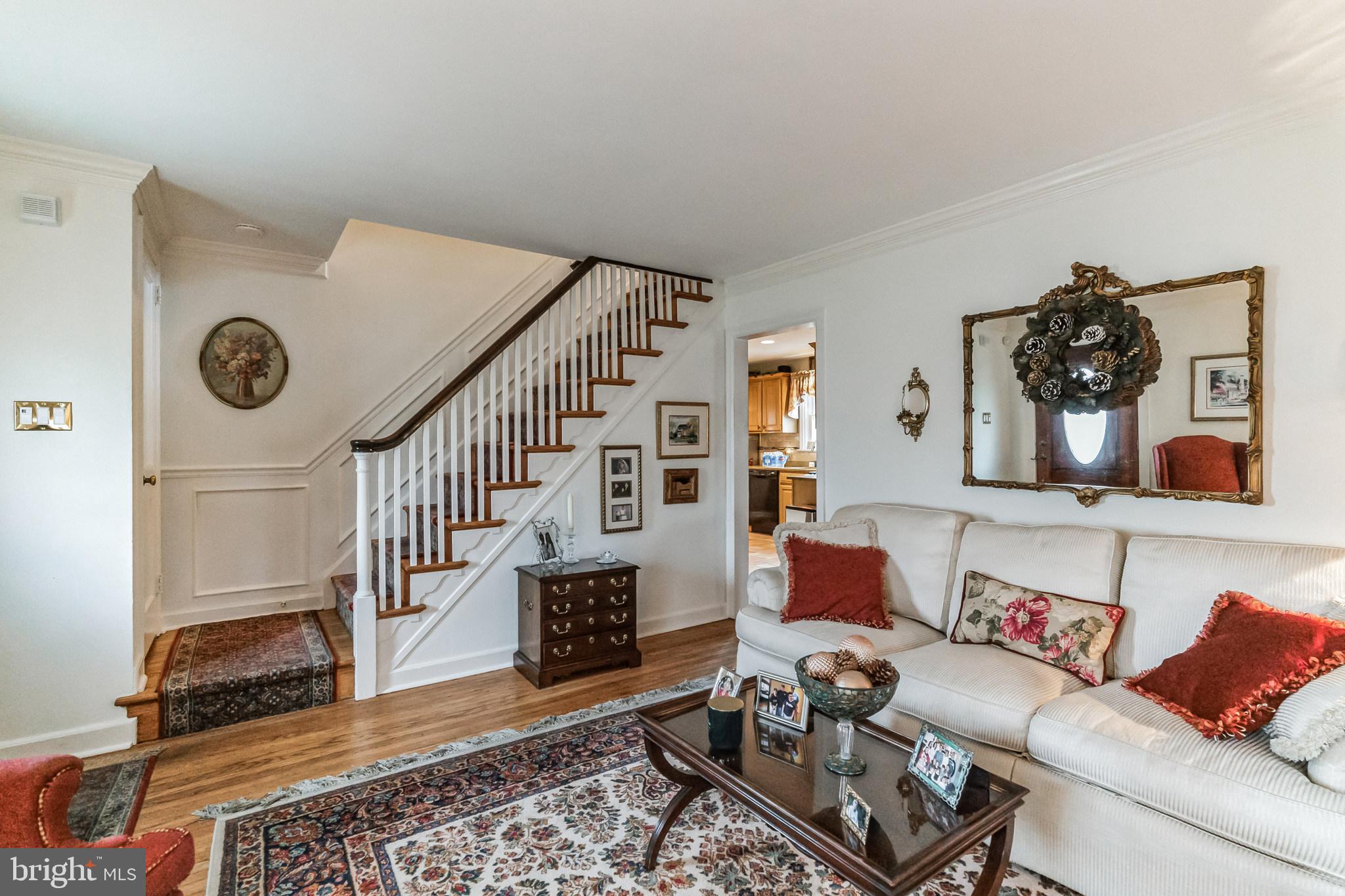 306 Oreland Mill Road Oreland, PA 19075 - Photo 3 of 33 Living Room