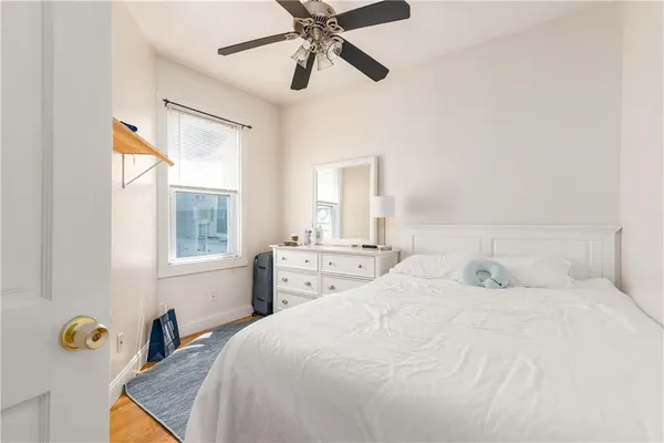 $2,250 | 9 Ann Street, Unit 1, Newport, RI 02840