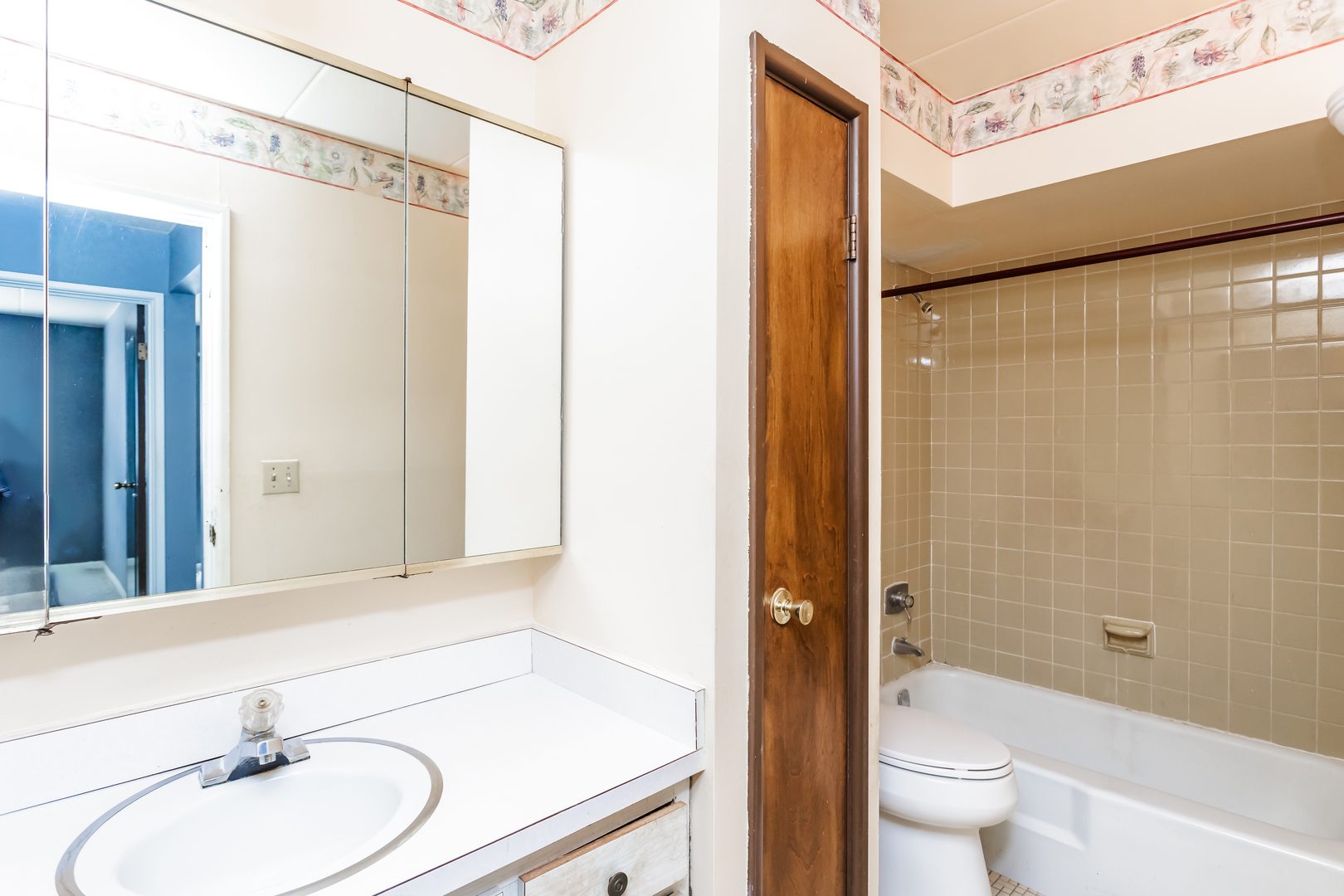 916 Olive Road, Unit 1D Homewood, IL 60430 - Photo 14 of 16 Gallery Image 14