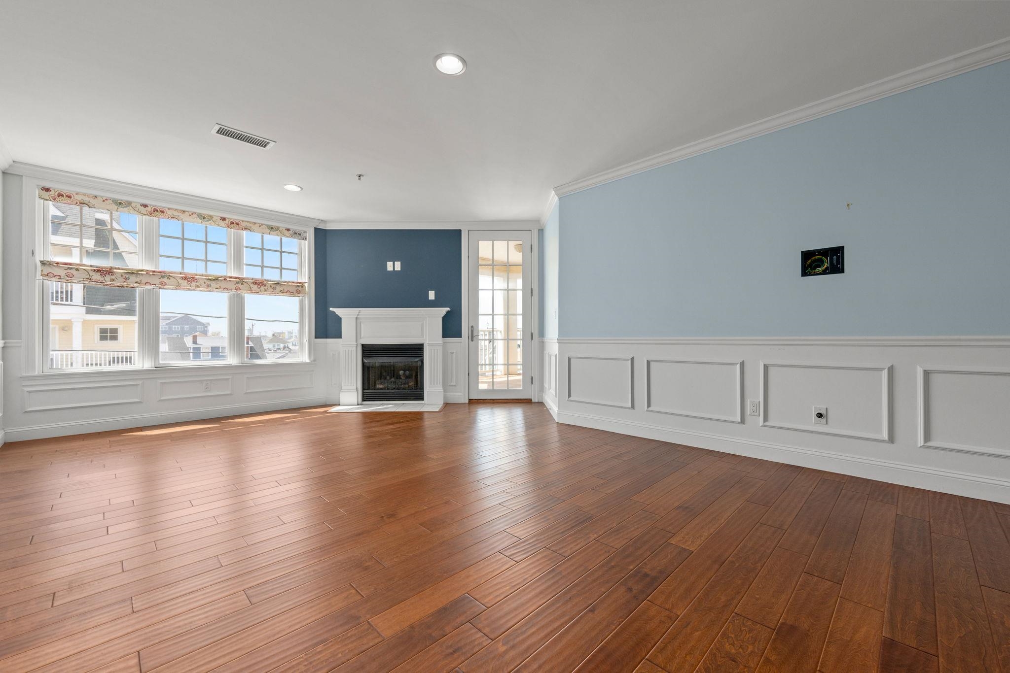 22 K Street, Unit 202 Hampton, NH 03842 - Photo 7 of 35