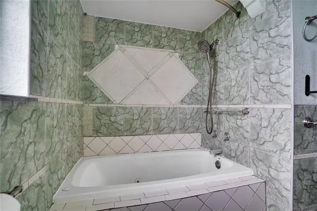 $2,350 | 3110 N Boulevard, Tampa, FL 33603