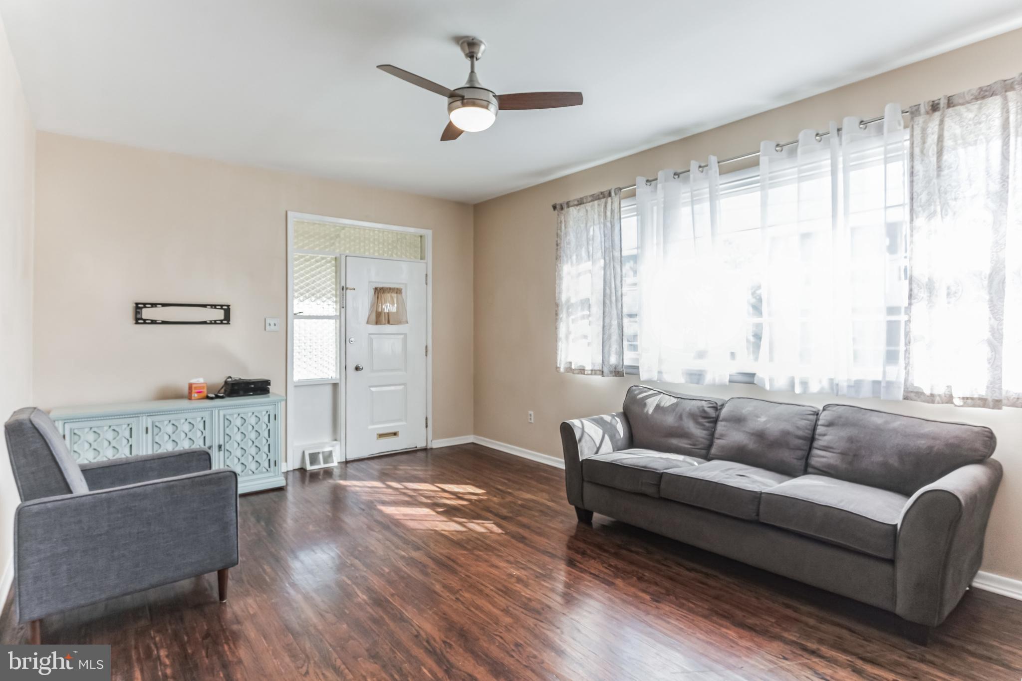 9974 Sandy Road Philadelphia, PA 19115 - Photo 4 of 23