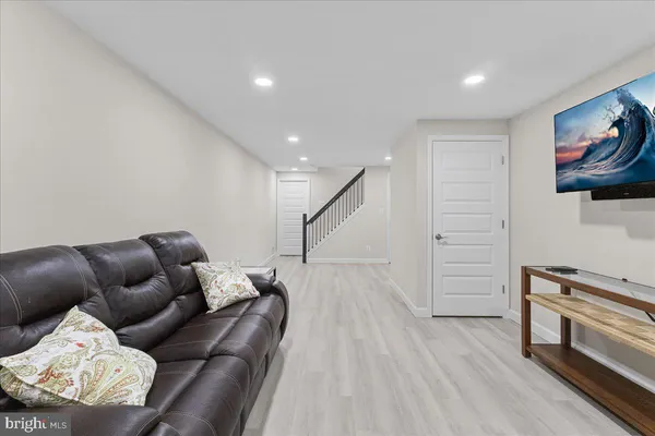 $785,000 | 15401 Silvan Glen Drive, Dumfries, VA 22025