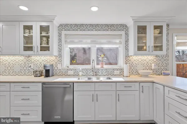 $785,000 | 15401 Silvan Glen Drive, Dumfries, VA 22025