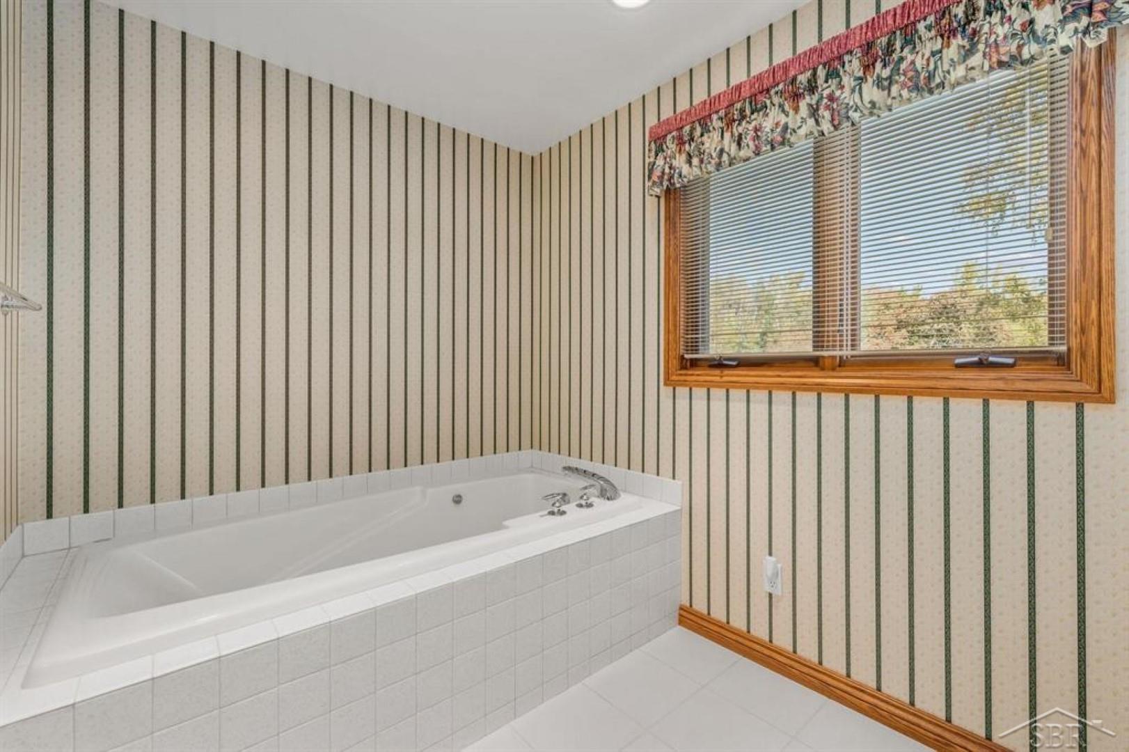 2129 East Stewart Road Midland, MI 48640 - Photo 42 of 66