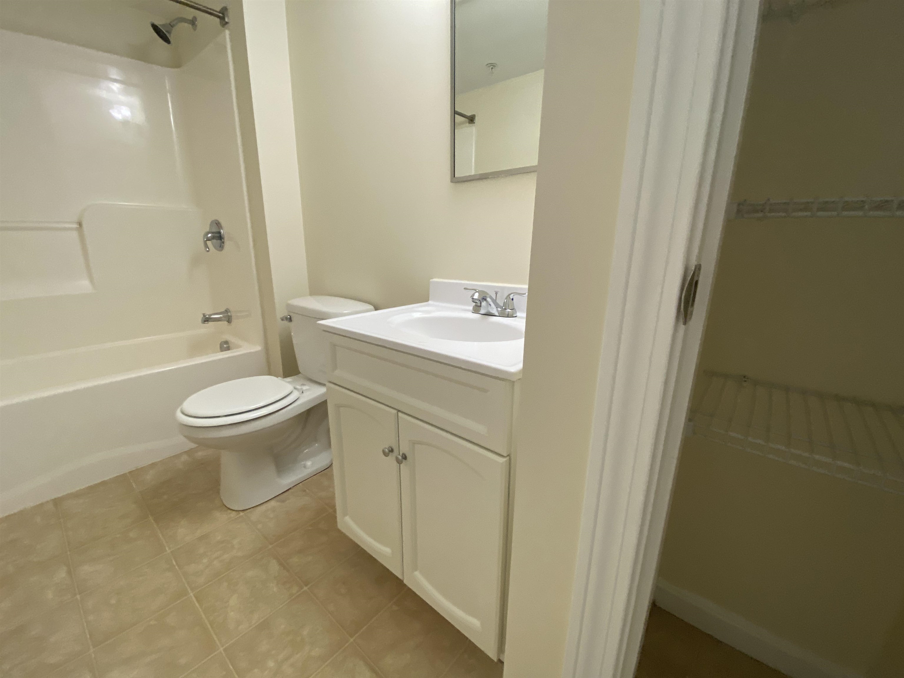 50 Sentinel Court, Unit 309 Manchester, NH 03103 - Photo 22 of 34
