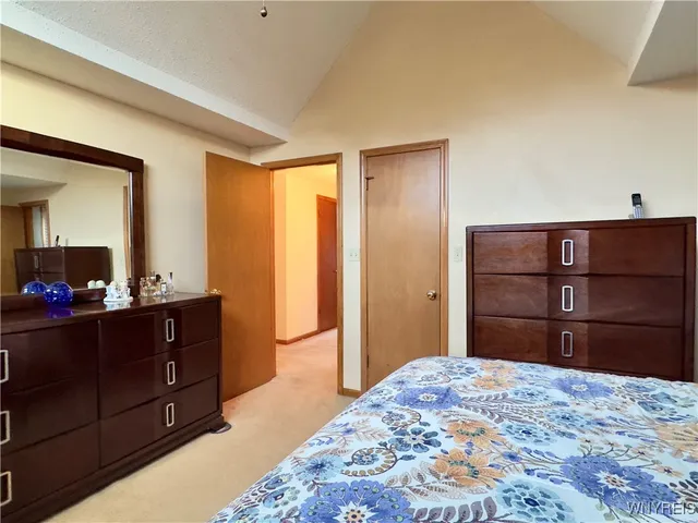 $459,000 | 25 Cove Hollow, West Seneca, NY 14224