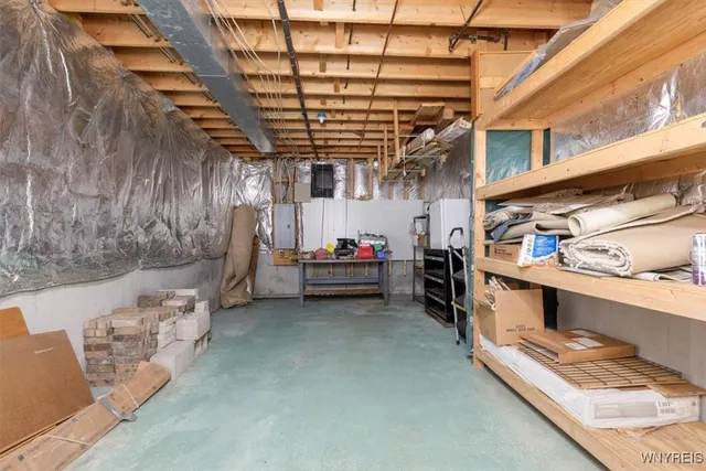 $459,000 | 25 Cove Hollow, West Seneca, NY 14224