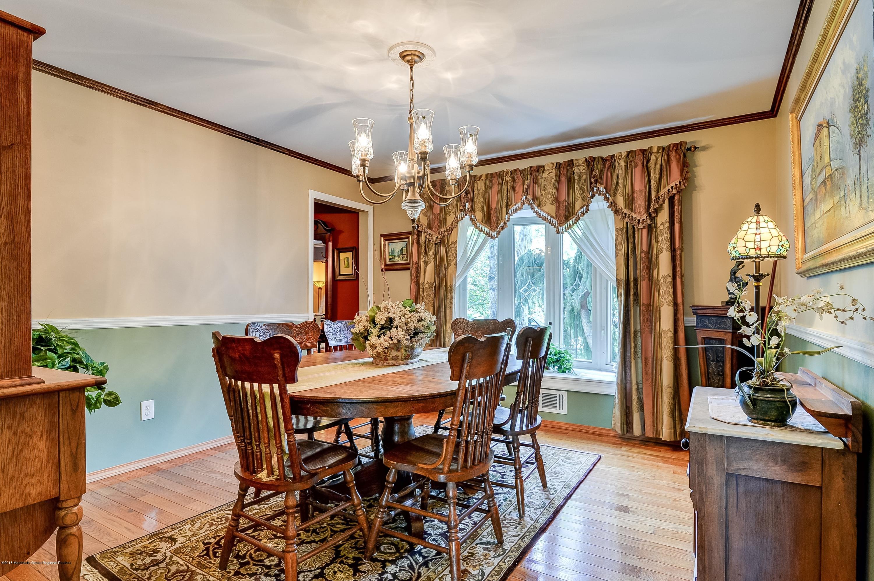 3 Rimwood Lane Howell, NJ 07731 - Photo 6 of 30 006_Dining