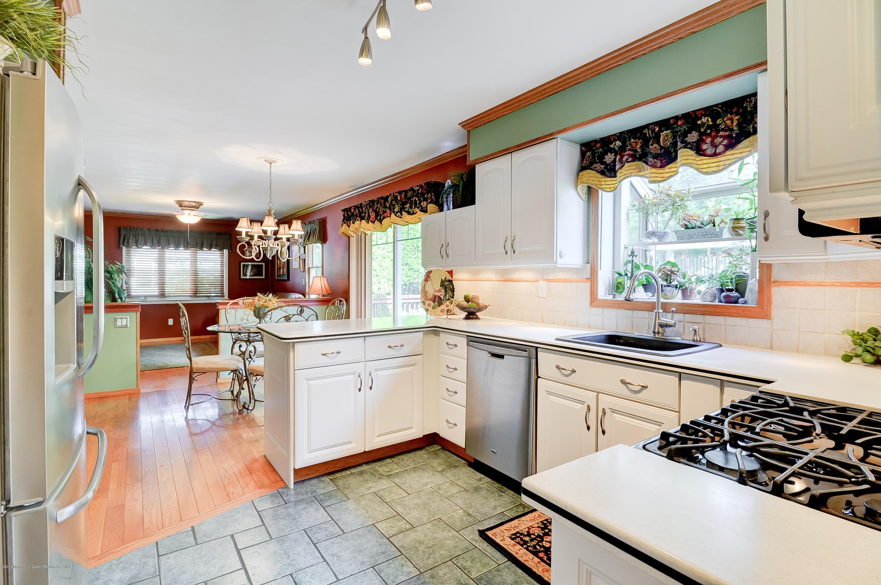 3 Rimwood Lane Howell, NJ 07731 - Photo 10 of 30 010_Kitchen