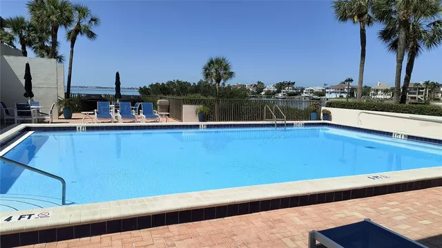 $2,400 | Undisclosed Address, Belleair, FL 33756