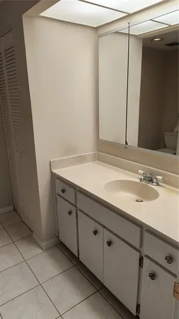 $2,200 | Undisclosed Address, Belleair, FL 33756
