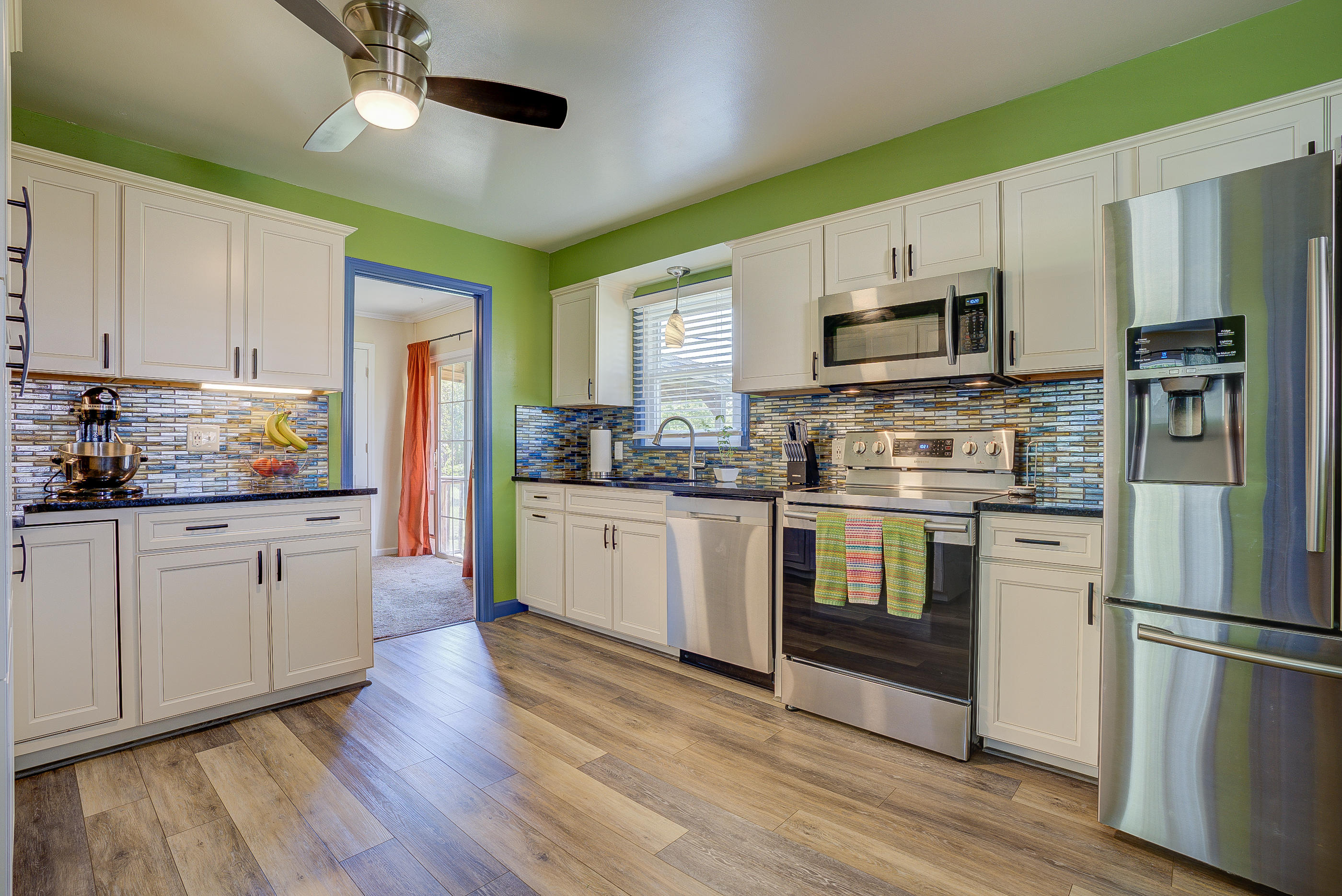 525 Santee Road Roanoke, VA 24019 - Photo 12 of 41 04