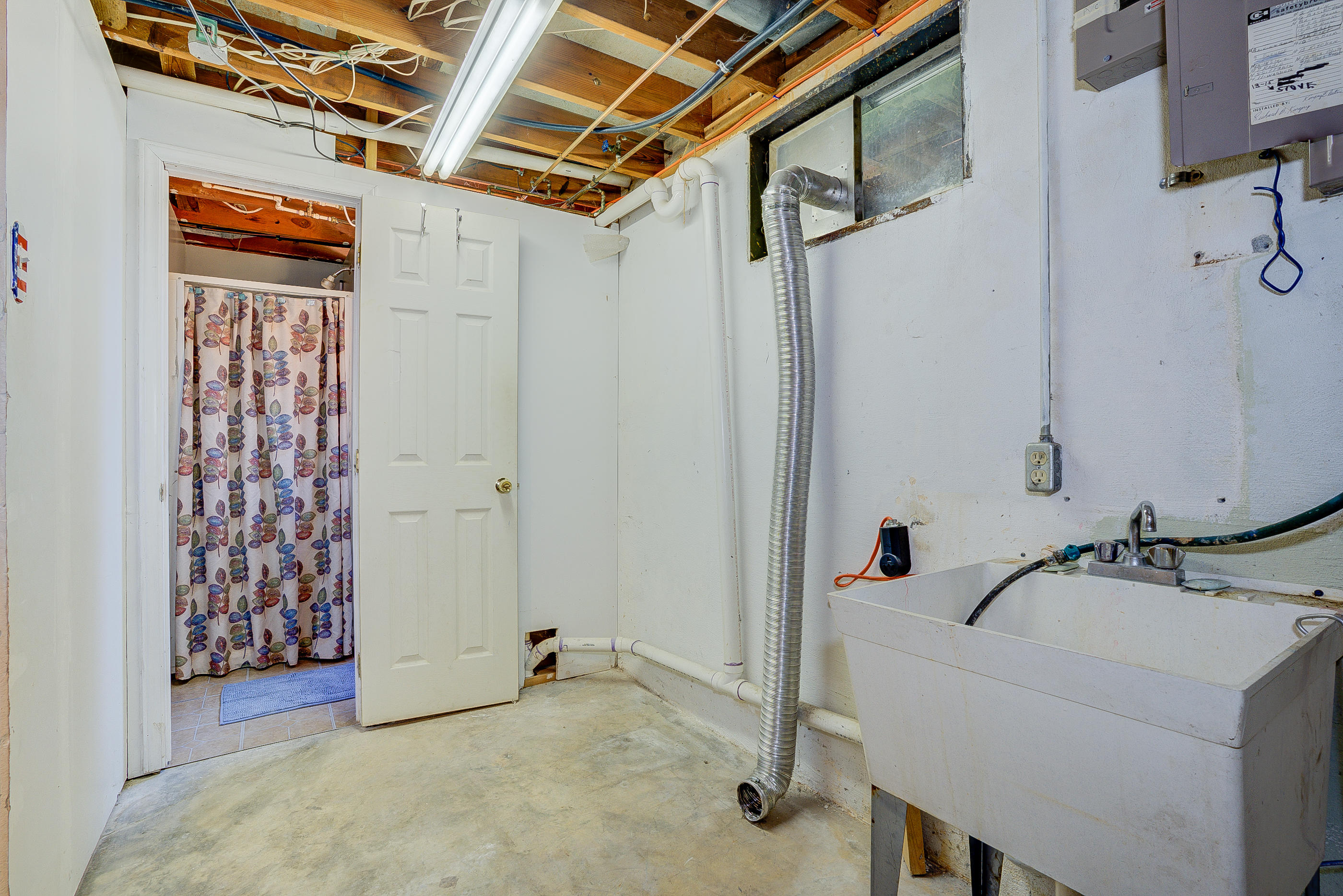 525 Santee Road Roanoke, VA 24019 - Photo 36 of 41 51