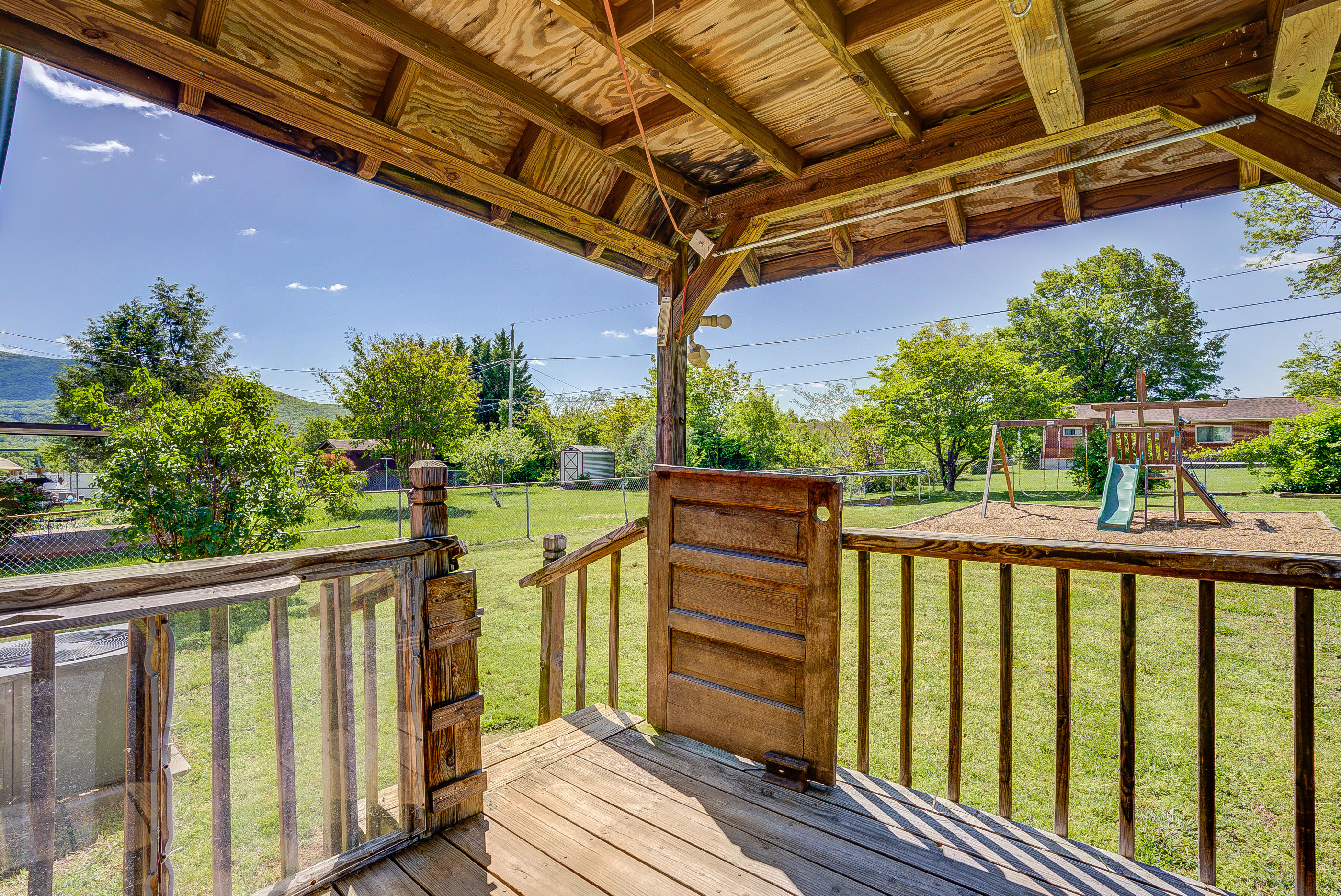 525 Santee Road Roanoke, VA 24019 - Photo 10 of 41 60