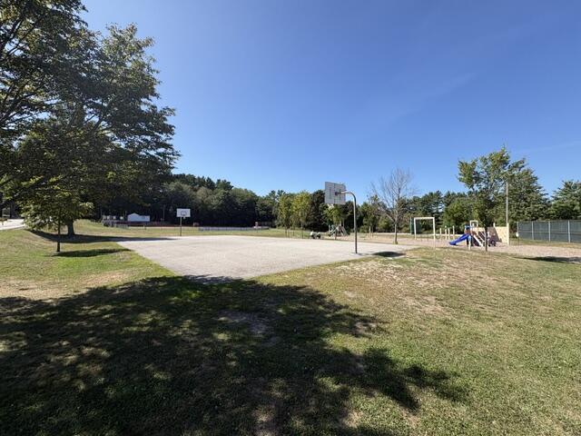 137 May Street Biddeford, ME 04005 - Photo 27 of 27 Memorial Park