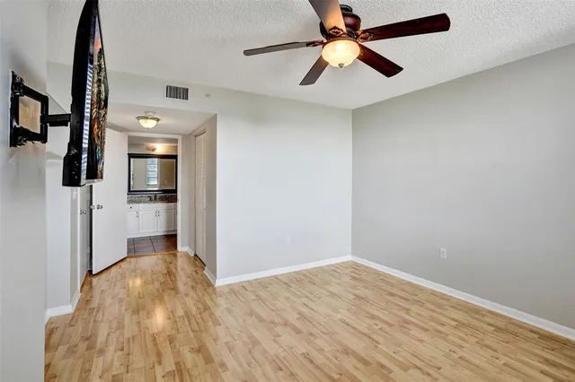 $2,800 | 520 Southeast 5th Avenue, Unit 1608, Fort Lauderdale, FL 33301