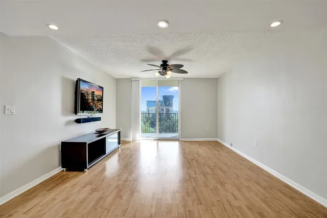 $2,800 | 520 Southeast 5th Avenue, Unit 1608, Fort Lauderdale, FL 33301