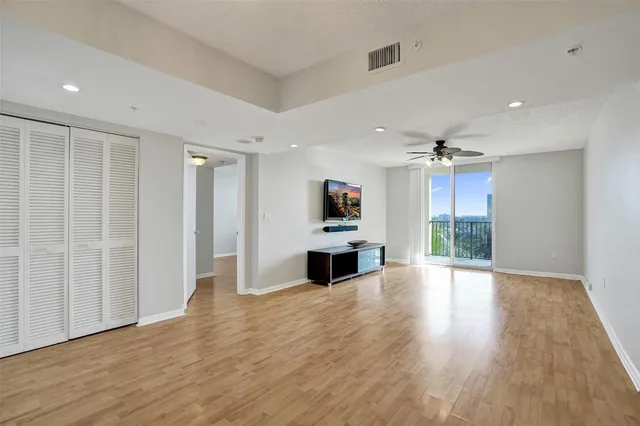 $2,800 | 520 Southeast 5th Avenue, Unit 1608, Fort Lauderdale, FL 33301