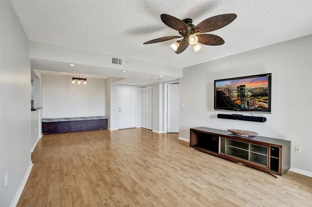 $2,800 | 520 Southeast 5th Avenue, Unit 1608, Fort Lauderdale, FL 33301