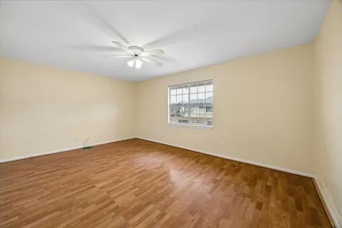 $195,000 | 2416 Jamestown Mal, Unit 16, Houston, TX 77057