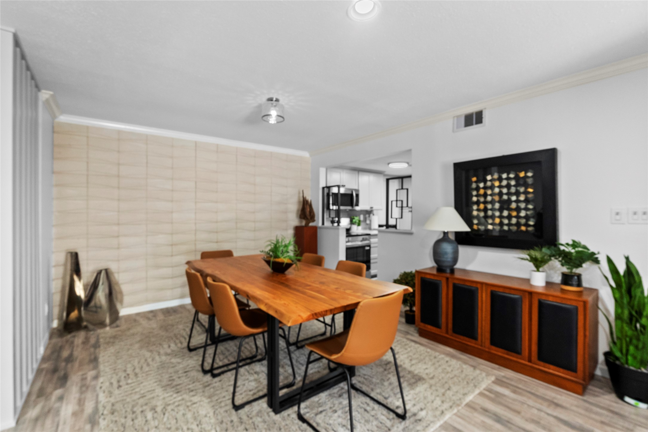 604 South Ripple Creek Drive, Unit 604 Houston, TX 77057 - Photo 13 of 31 a view of a dining room with furniture