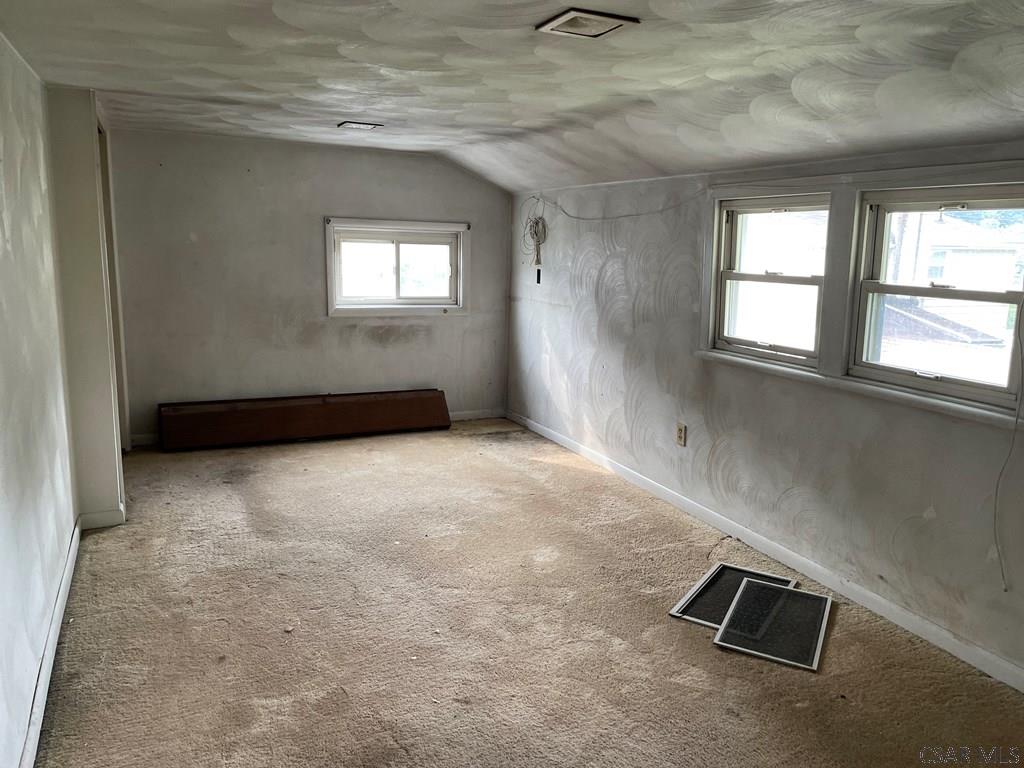 735 R Cooper Avenue Johnstown, PA 15906 - Photo 10 of 12